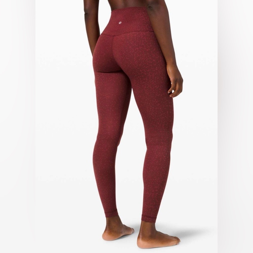 NWT Lululemon Align Pant 28" *Engineer Print
City Camo Chianti SIZE 8